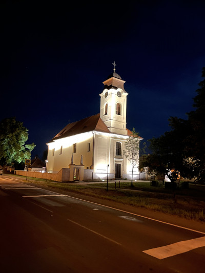 Kostelní Lhota, kostel Nanebevzetí Panny Marie