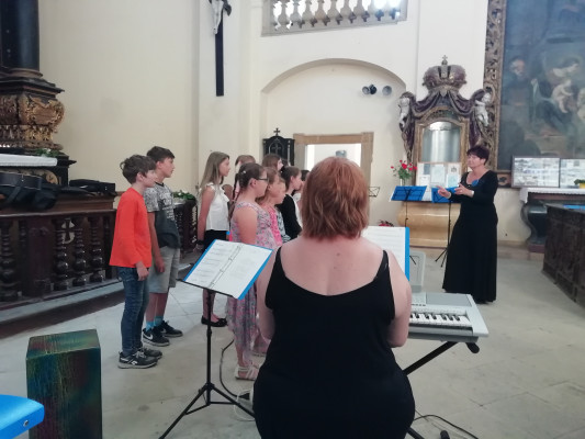 Velemín-Milešov, kostel sv. Antonína Paduánského