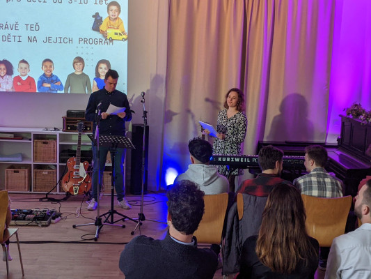 Moderátoři bohoslužby / Autor fotografie: Lukáš Krizko