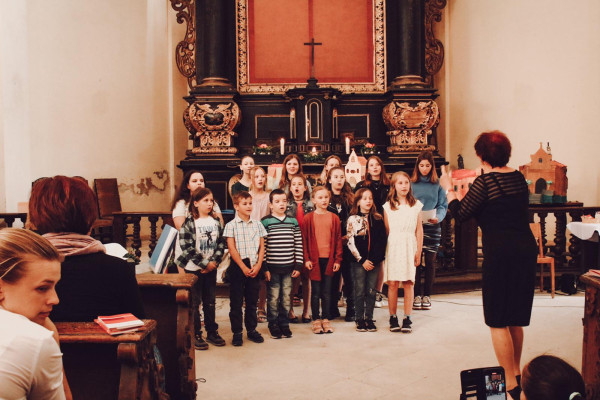 Velemín-Milešov, kostel sv. Antonína Paduánského