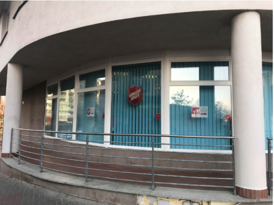Budova sboru a komunitního centra Armády spásy  / pohled zblízka