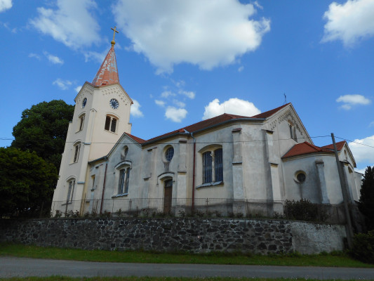 Kbel kostel Všech svatých / Autor fotografie: Pavel Hřebec