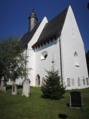 Javorník, kostel Svatého Kříže