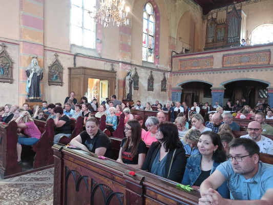 Ovčáry, kostel sv. Jakuba Staršího