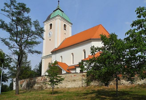 Plumlov, kostel Nejsvětější Trojice / Plumlov, kostel Nejsvětější Trojice