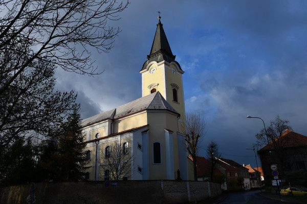 Kostel Všech svatých Libochovice
