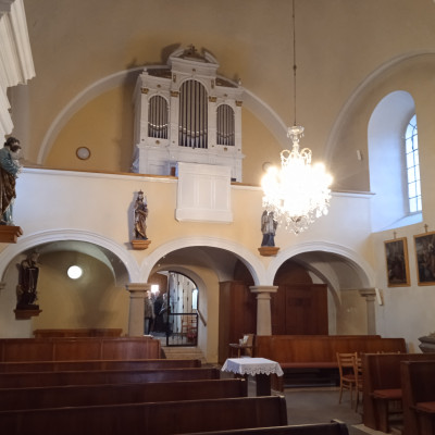 Kostel Narození Panny Marie UH - Sady, varhany a k / Autor fotografie: PhDr. Vladimír Teťhal