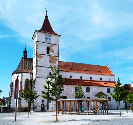 Kostel sv. Petra a Pavla na Mírovém náměstí / Autor fotografie: Jana Háková