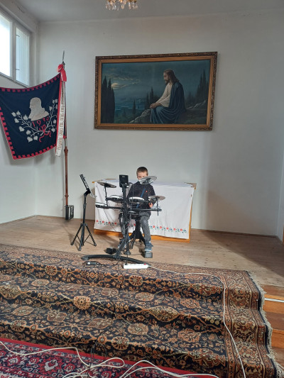 Bílá Třemešná, Sbor Jana Amose Komenského 