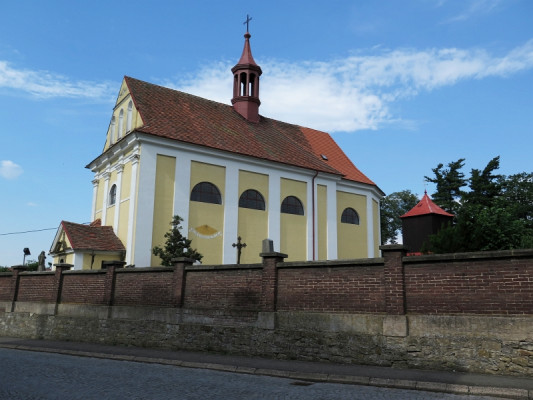 Borohrádek, kostel sv. Michaela archanděla