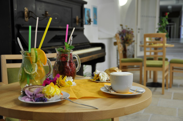 Kavárna Damián / Autor fotografie: Ivo Tauchman