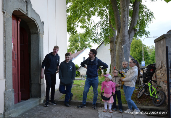 Třebechovice pod Orebem - Krňovice, kostel Nanebevzetí Panny Marie