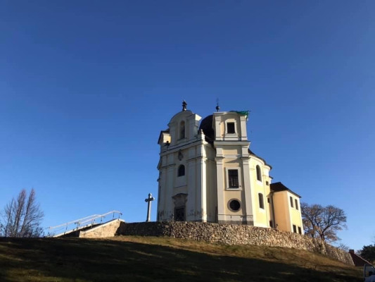 Smolotely-Maková Hora, kostel sv. Jana Křtitele a P. Marie Karmelské