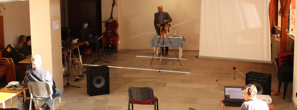 Interiér / Bohoslužba