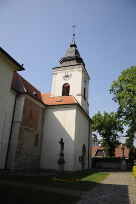 Komárov - kostel sv. Jiljí 