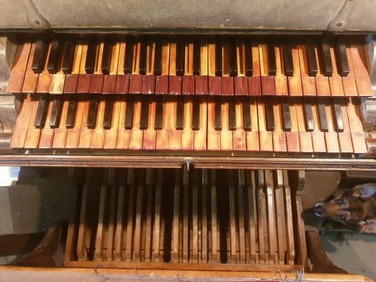Varhanní klaviatura a pedál / Varhanář Ondřej Tadeáš Kokštein