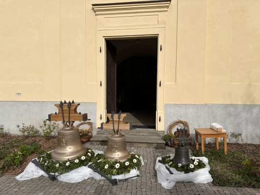 Nove zvony / Kostelni Lhota zvony / Autor fotografie: Rene Padera