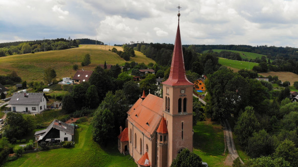 Kostel sv. Václava Čermná u Vrchlabí