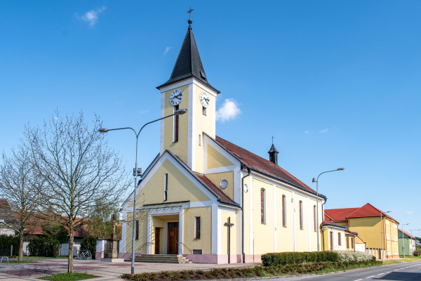 Topolná, kostel Neposkvrněného Početí Panny Marie
