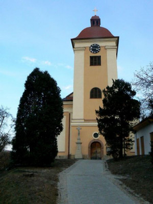 Zlín-Malenovice, kostel sv. Mikuláše / Zlín-Malenovice, kostel sv. Mikuláše