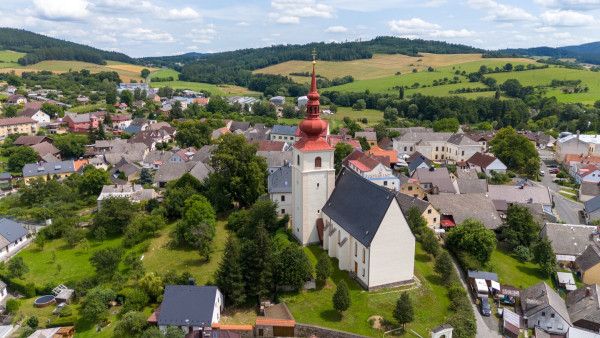 Kostel sv. Jiří ve Strážově / Autor fotografie: Jiří Strašek