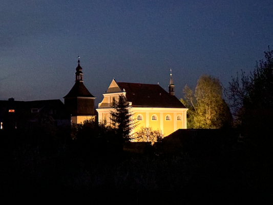 Kostel v noci / Autor fotografie: Josef Štaud