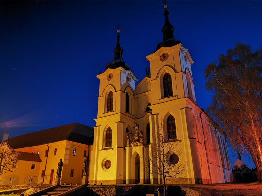 Opatský kostel Narození Panny Marie v Želivě