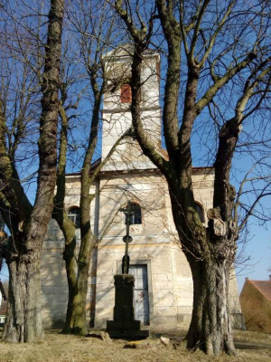 Kostel Nanebevzetí Panny Marie v Němčicích / Exteriér