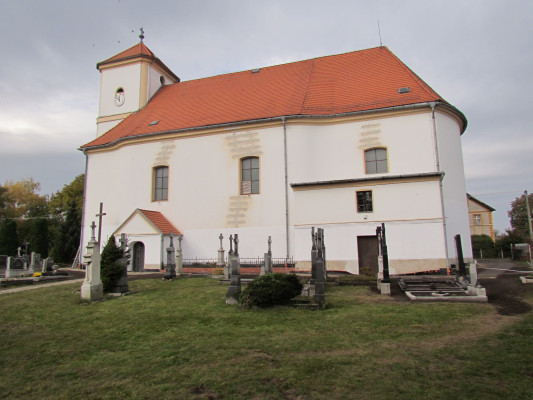 Třebom, kostel sv. Jiří