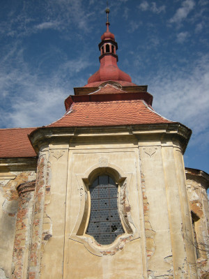 Kostel Nejsvětější Trojice v Jezné