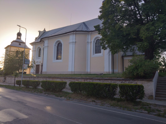 Kostomlaty nad Labem, kostel sv. Bartoloměje