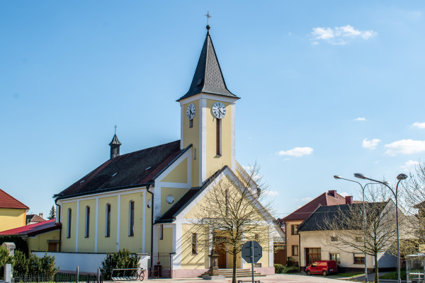 Topolná, kostel Neposkvrněného Početí Panny Marie