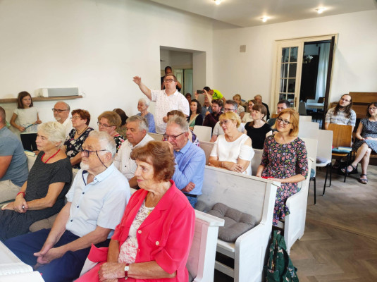 Nedělní shromáždění 