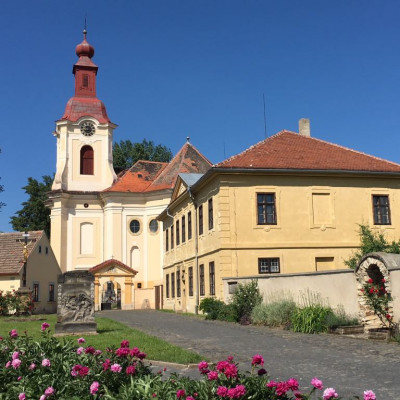 kostel sv. Vojtech Pocaply.JPG