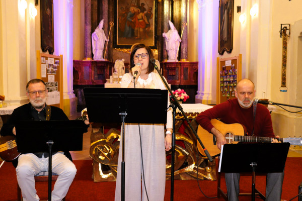 Podivín, kostel sv. Petra a sv. Pavla