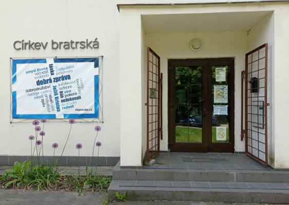 Vstup do prostor Církve bratrské na ulici Žilinská / Autor fotografie: Petr Polách