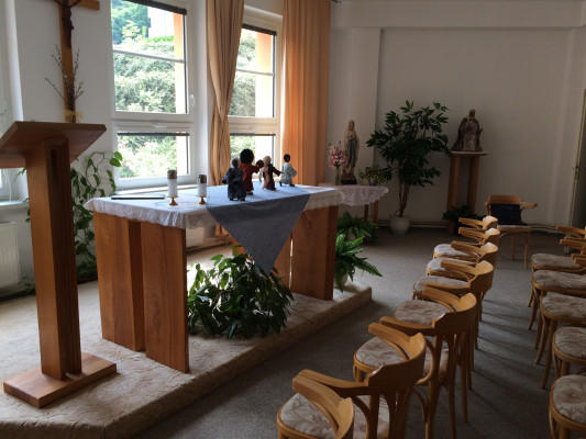 Kaple CSS Tišnov / interiér kaple CSS Tišnov