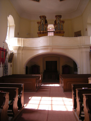 Kostel v Jezné / Varhany