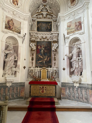 Interiér náchodské zámecké kaple Nabevzetí Panny M / Interiér náchodské zámecké kaple Nabevzetí Panny Marie / Autor fotografie: správa státního zámku Náchod