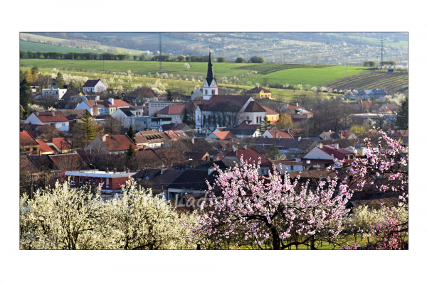 Lipov, kostel Všech svatých / Autor fotografie: Ladislav Mrkva