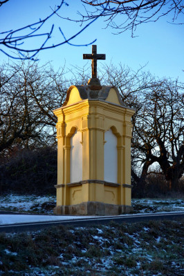 Výklenková kaple na Opuce u obce Chotiměř  / Autor fotografie: Radim Wajshajtl