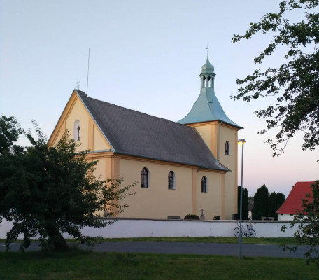 Dobrnice, kostel Všech svatých