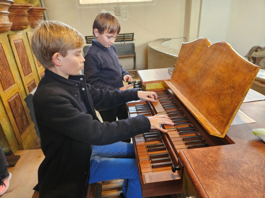 Dolní Kalná, kostel Navštívení Panny Marie a sv. Václava