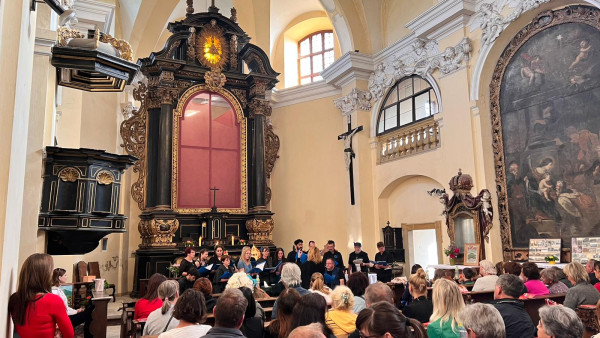 Velemín-Milešov, kostel sv. Antonína Paduánského