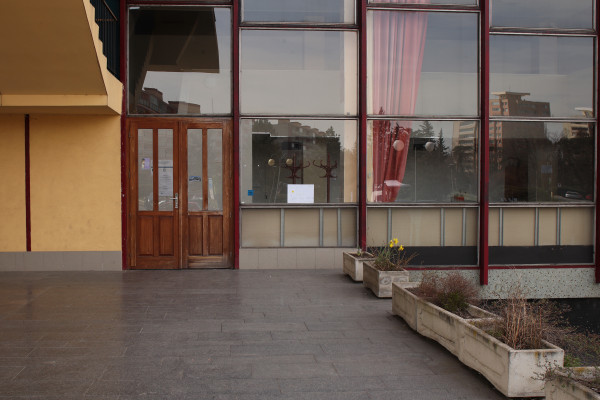 Exteriér / Vstup do modlitebny