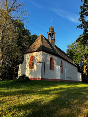 Kostel sv. Linharta v Uhlišti / Autor fotografie: Magdalena Švajková