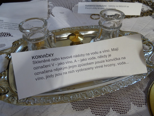 Jeníkov, kostel sv. Petra a Pavla