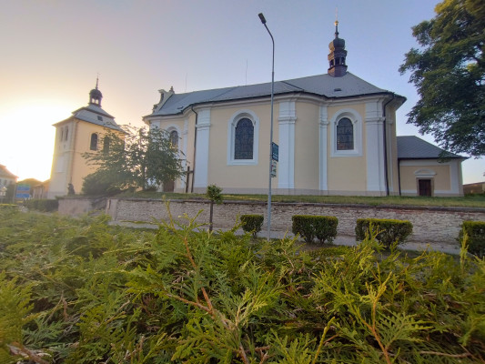 Kostomlaty nad Labem, kostel sv. Bartoloměje