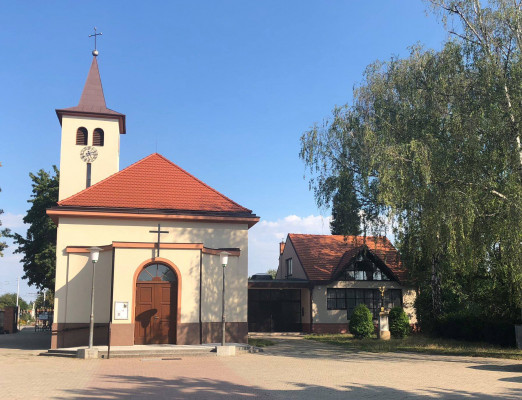 Brno-Slatina, kostel Povýšení sv. Kříže