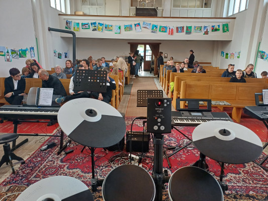 Bílá Třemešná, Sbor Jana Amose Komenského 